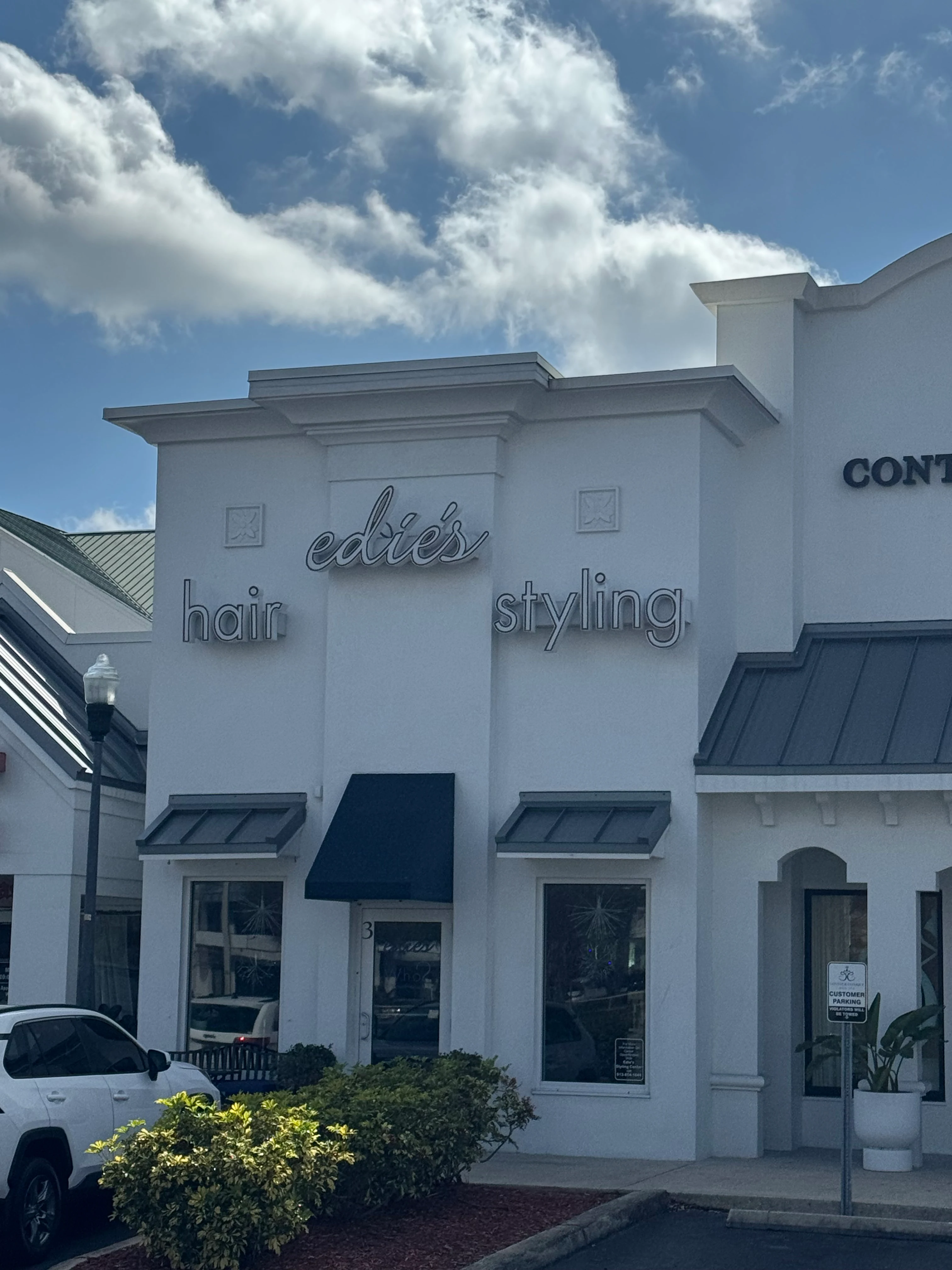 Commercial Building in Oldsmar, Florida