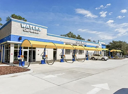 Exterior of Waters Car Wash in Stuart, Florida